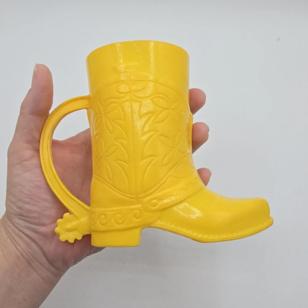 Vintage Plastic Kid Drinking Cup Yellow Boot Spur Cowboy Cowgirl Western Floral